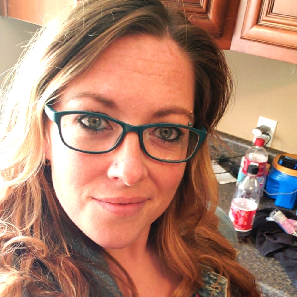 Meet your Posher, Stephanie